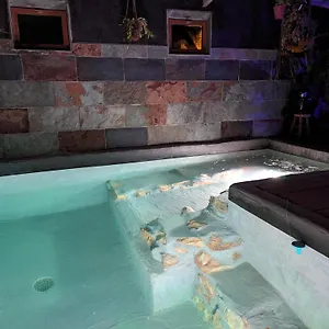 Insolite Bois Cailloux Avec Saint-Remeze